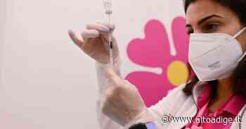 Covid, cambiano gli orari per le vaccinazioni a Merano e Silandro - Alto Adige