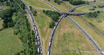 Ongeval op de E17 naar Antwerpen: middenrijstrook versperd - Het Laatste Nieuws