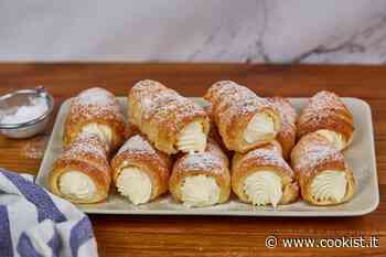 Cannoli di pasta sfoglia: la ricetta dei pasticcini ripieni di crema - Cookist