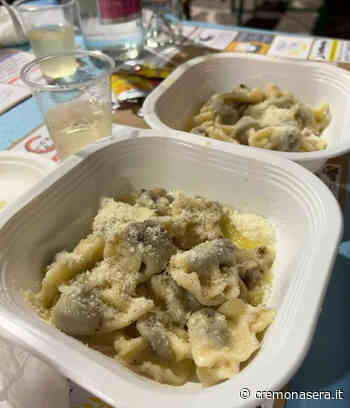 Giorgio Cardile, assessore alla Cultura di Crema, dà i numeri (da record) della rassegna Chiacchiere e Tortelli 2022. E il Granducato del Tortello esulta - Cremona Sera