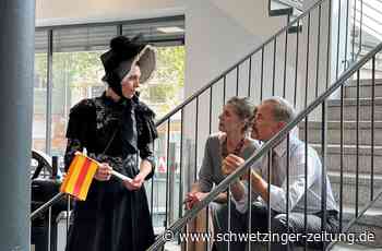 Theater Oliv führt auf den Spuren von Bertha Benz durch Mannheim-Neckarstadt - Kultur - Schwetzinger Zeitung