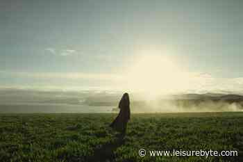 The Girl in the Mirror Ending Explained: Alma and Deva - Leisure Byte