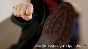 Augsburg: Zwei junge Männer verletzen Mitarbeiter eines Sicherheitsdienstes | Augsburger Allgemeine - Augsburger Allgemeine