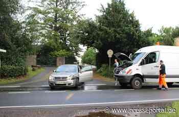 POL-RBK: Wermelskirchen - Zwei Pkw nach Verkehrsunfall nicht mehr fahrbereit - Presseportal.de
