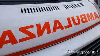 Un ragazzino in bici fermo sul ciglio della strada travolto da un’auto: morto - Globalist.it