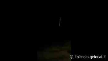 Immortalata anche a Trieste la scia luminosa dei satelliti di Elon Musk - Il Piccolo