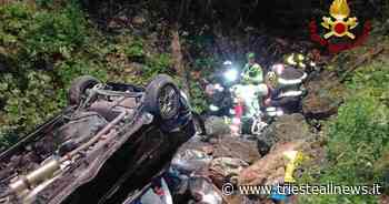 Carnia, precipitano con l'auto dal burrone. Salvati due ragazzi di... - Trieste News