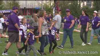 Thousands flood into downtown Minneapolis for Vikings, Twins games Saturday