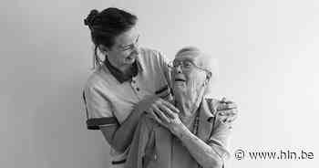 Fototentoonstelling 'Sun is Shining' laat cliënten en zorgkundigen van Familiehulp stralen - Het Laatste Nieuws