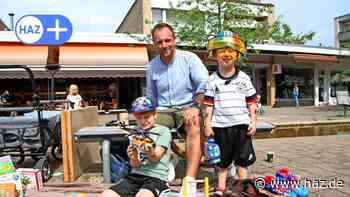 Hemmingen: Kinderflohmarkt lockt Hunderte auf den Rathausplatz - HAZ