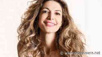 Maria Monsé, splendore nell’erba: lo spettacolo è lei | Sarà pure bella la natura, ma… - Piceno Sera