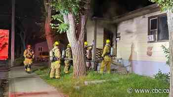 Regina firefighters battle 3 weekend blazes