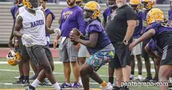 Senior QB Marcus Griffin hopes 20 more pounds helps him lead Bloomington to playoffs - The Pantagraph