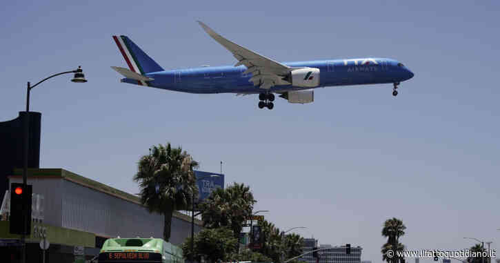 Ita Airways, entro la mezzanotte le offerte delle due cordate. Draghi vuole chiudere prima delle elezioni