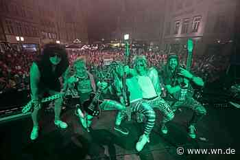 Mit der „Reisegruppe Hardrock“ auf der Bühne