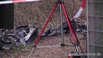 Ultraleichtflugzeug geht nach Absturz in Gera in Flammen auf