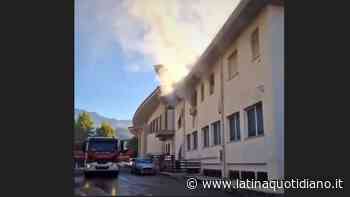 In fiamme la canonica della parrocchia di San Giuseppe Lavoratore a Formia - LatinaQuotidiano.it