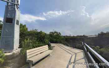 Car drives into Devil's Punchbowl in Hamilton killing lone occupant | inTheHammer - insauga.com