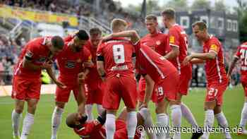 Mit Moral und Mentalität: Kaiserslautern holt Punkt in Kiel - Süddeutsche Zeitung - SZ.de