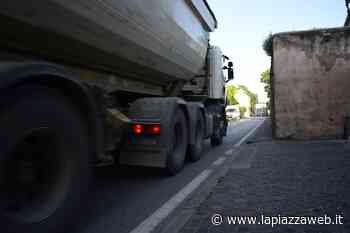 Este, stop ai mezzi pesanti in centro - La Piazza