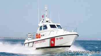 Agrigento, barca si capovolge: paura per 4 bambini e 3 adulti finiti in acqua - Giornale di Sicilia