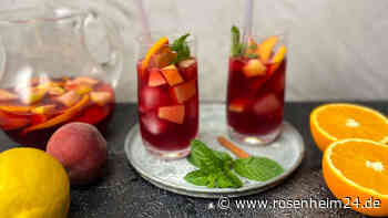 Bei diesem heißen Klima, trink ich ein Glas Sangria
