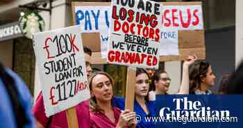 Most UK medical students struggle to afford essentials, survey finds - The Guardian