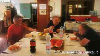 Polemica a Mestre: «Trasferire la mensa non è la soluzione né al degrado né alla sicurezza» - La Nuova Venezia