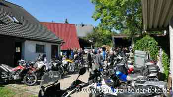Biker feiern Gottesdienst - Eingeschworene Gemeinschaft trifft sich in Gundelshausen - Schwarzwälder Bote