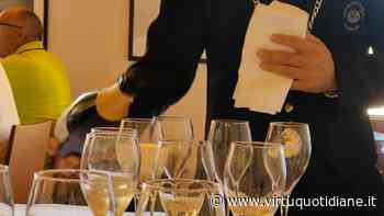 BOLLICINE D'ABRUZZO, ALL'AURUM CON L'AIS PESCARA DEGUSTAZIONE DI 70 SPUMANTI - Virtù Quotidiane