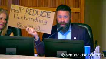 Aurora conservatives vote to introduce anti-panhandling campaign - Sentinel Colorado
