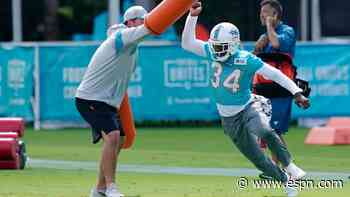 Dolphins' Alexander placed on season-ending IR