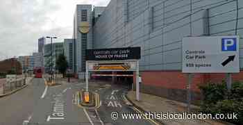 Centrale Croydon car park closed after car caught fire