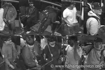 Police looking for 5 suspects after youth attacked on Island transit bus