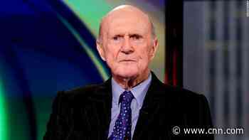 Billionaire hedge fund manager Julian Robertson dies at 90
