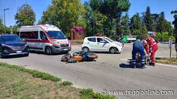 Scontro in rotatoria a Guastalla: motociclista in ospedale. VIDEO - Reggionline