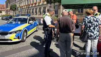 Bamberg: Polizei klärt über Enkeltrick und Schockanrufe auf - br.de