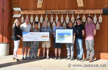Shuswap North Okanagan Rail Trail receives $10000 donation from Salmon Arm Rotary - Vernon News - Castanet.net