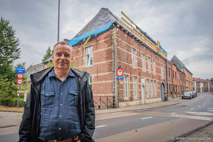 Christophe wil afgebrande historische woning herstellen in haar oorspronkelijke staat: “Ons leven stond even helemaal stil”