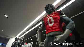 University of Cincinnati unveils new game day football locker room - The Cincinnati Enquirer