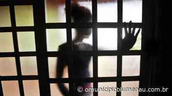 Homem é preso suspeito de estuprar menina de sete anos em Brusque; família diz que ele tem HIV - O Município Blumenau