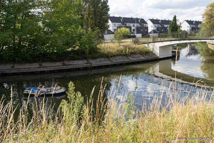 Toen de Gentenaars nog mochten zwemmen in de Leie: Pruuke Dossche was de eerste ‘zwembadbaas’ van Gent