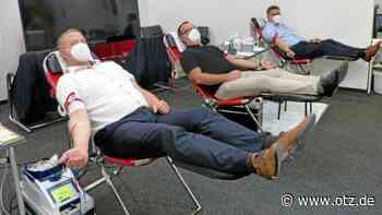 Gut investierte Mittagspause: Blutspende-Aktion in der Jenaer Sparkasse