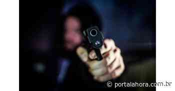 A PÉ: Bandido armado assalta farmácia em Imbituba à noite e rouba celular, dinheiro e uma bicicleta que usou na fuga - Portal AHora