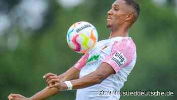 Fußball - Augsburg - "Kicker": Augsburger Uduokhai fällt länger aus - Bayern - SZ.de - Süddeutsche Zeitung - SZ.de
