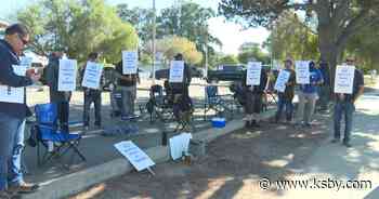 Frontier Communications' union workers strike in Santa Maria - KSBY News