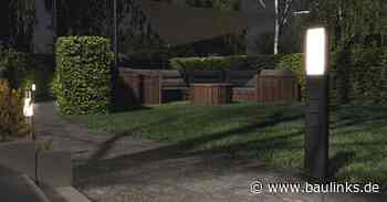 Giras Energiesäule sorgt für Licht und Strom im Garten