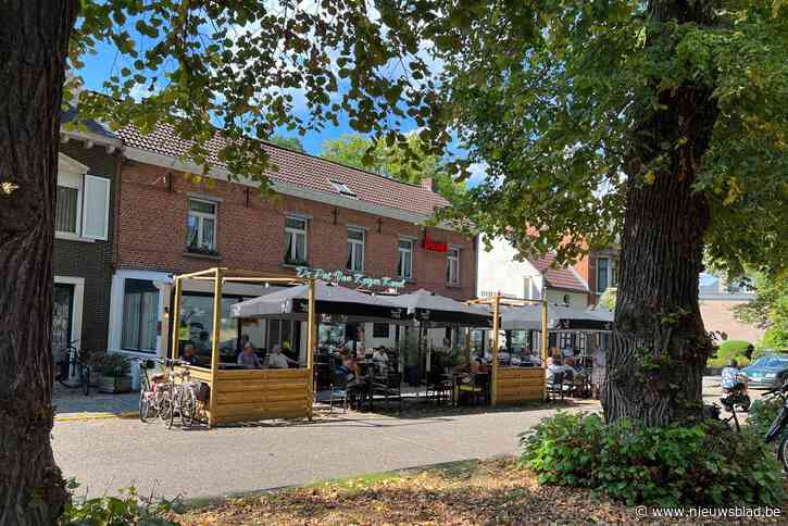 Voormalige waardin van legendarisch café De Pot van Keizer Karel overleden: “Maria was een pracht van een vrouw”