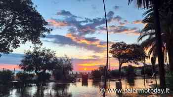 Nubifragio all'alba su Palermo: automobilisti soccorsi in via La Malfa, piazza Valdesi invasa dall'acqua - PalermoToday