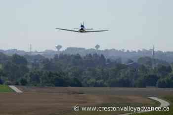 Teen pilot sets age record for solo flight around world - Creston Valley Advance